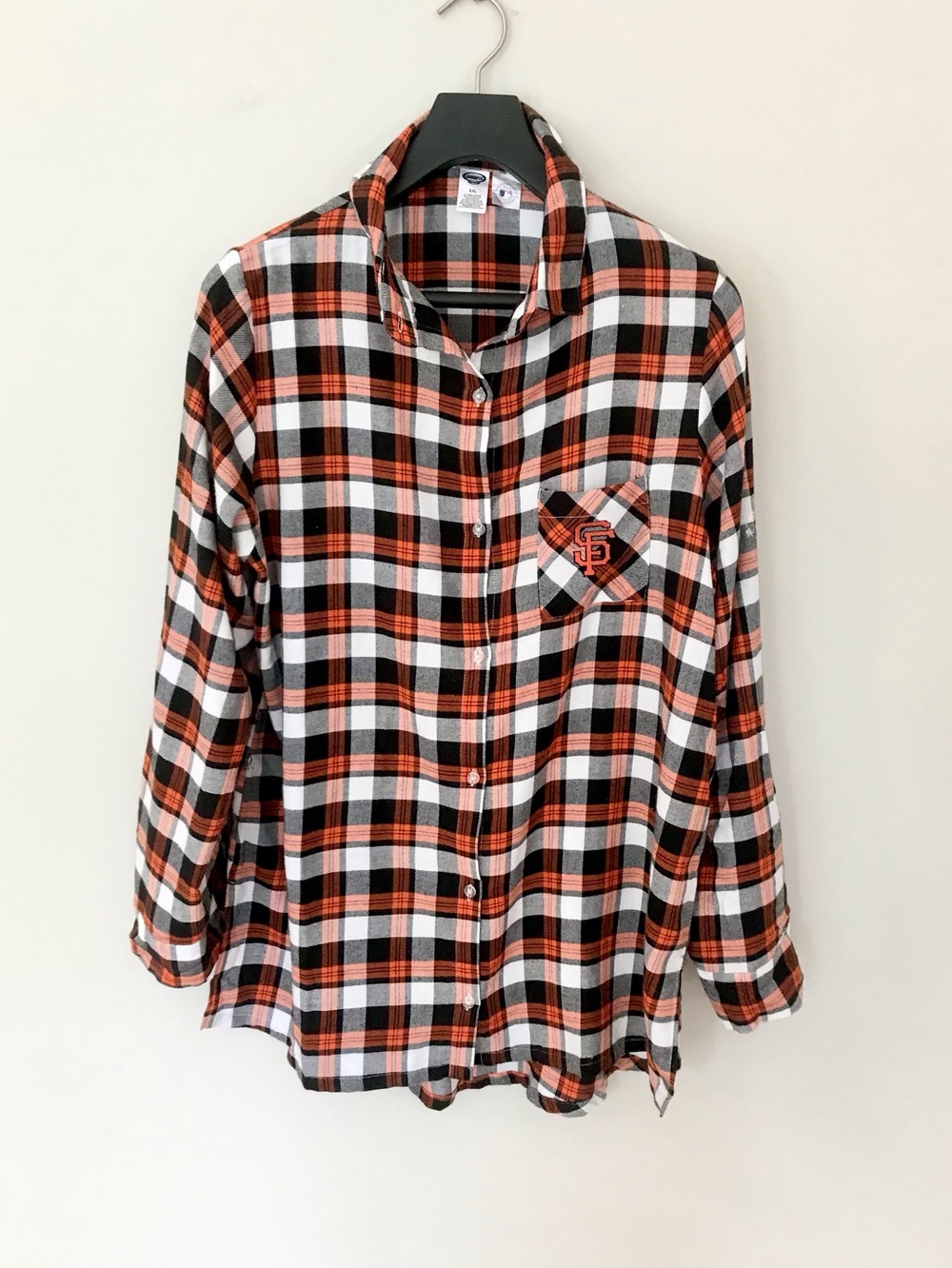 NWOT San Francisco Giants Black/Orange Breakout Flannel Long Sleeve Nightshirt - Picture 2 of 8